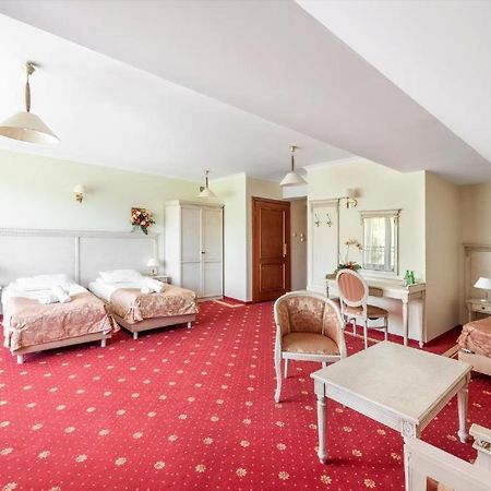 Hotel Stodolka Cminsk Eksteriør billede