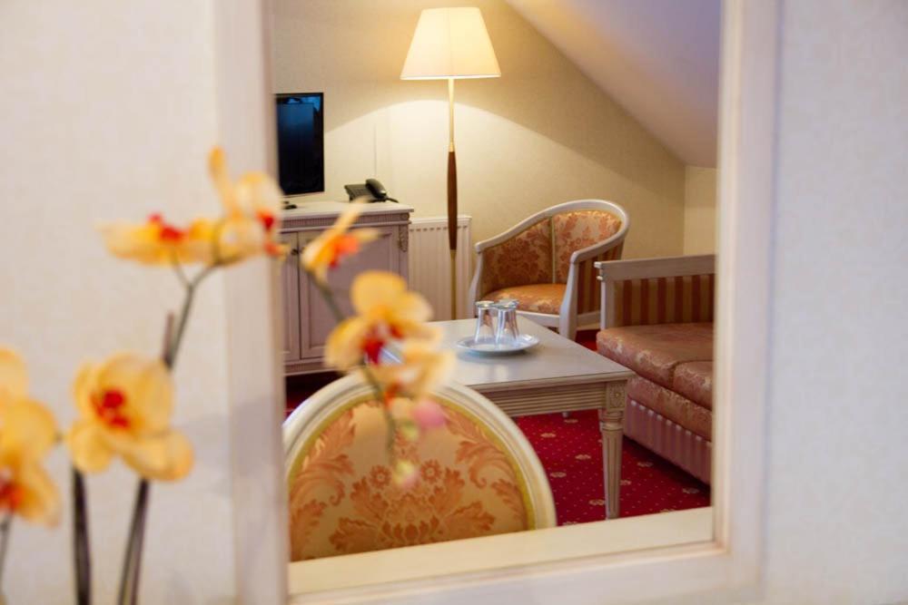 Hotel Stodolka Cminsk Eksteriør billede