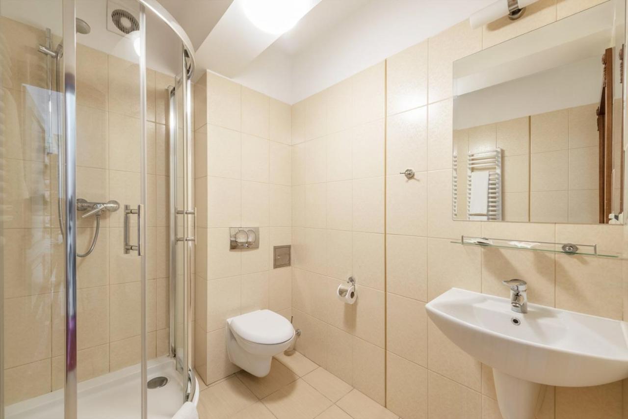 Hotel Stodolka Cminsk Eksteriør billede