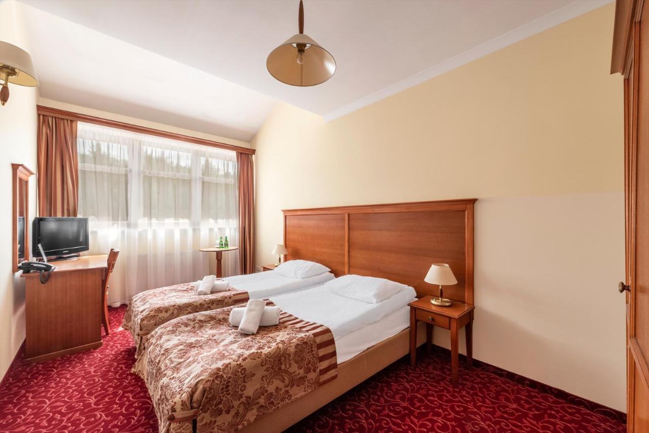 Hotel Stodolka Cminsk Eksteriør billede
